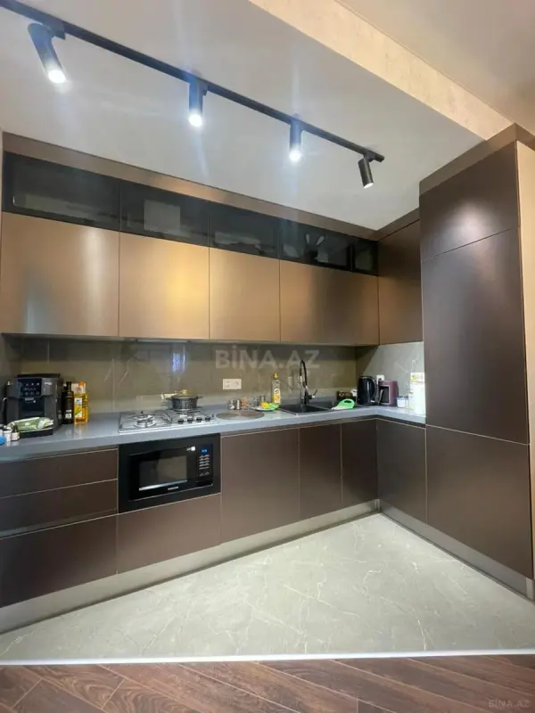 Satılır 4 otaqlı mənzil 70 m²