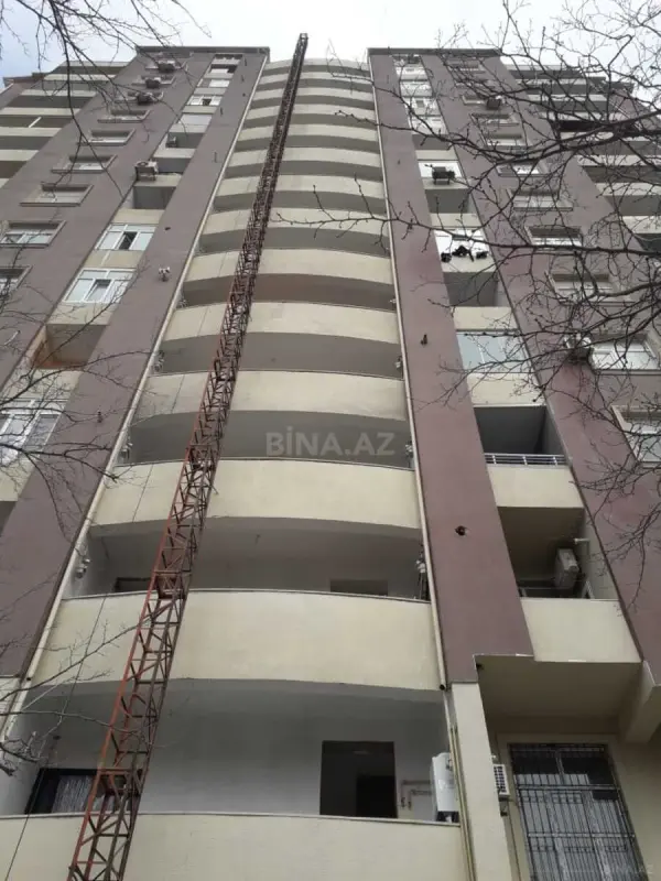 Satılır 3 otaqlı mənzil 128 m²
