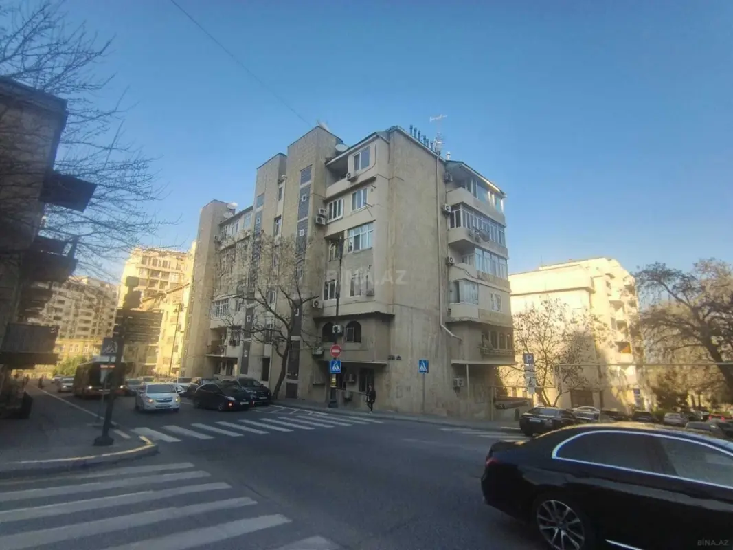 Satılır 2 otaqlı mənzil 60 m²