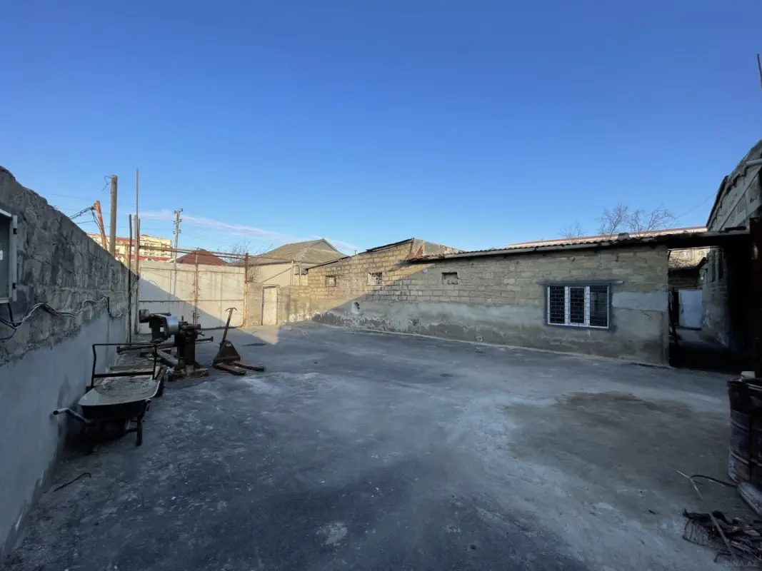 Satılır obyekt 1300 m²