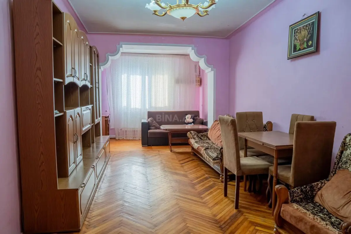 Satılır 3 otaqlı mənzil 68 m²