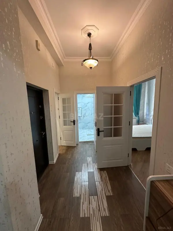 Kirayə verilir 2 otaqlı mənzil 79 m²