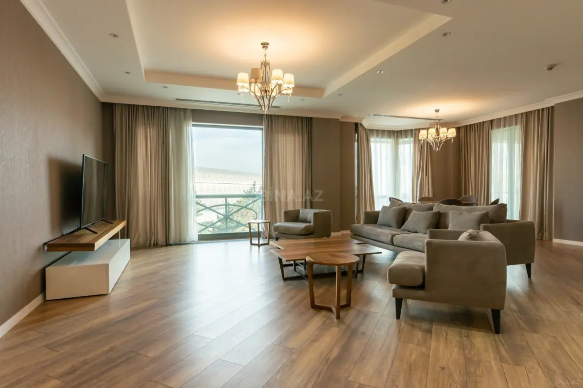 Kirayə verilir 3 otaqlı mənzil 335 m²