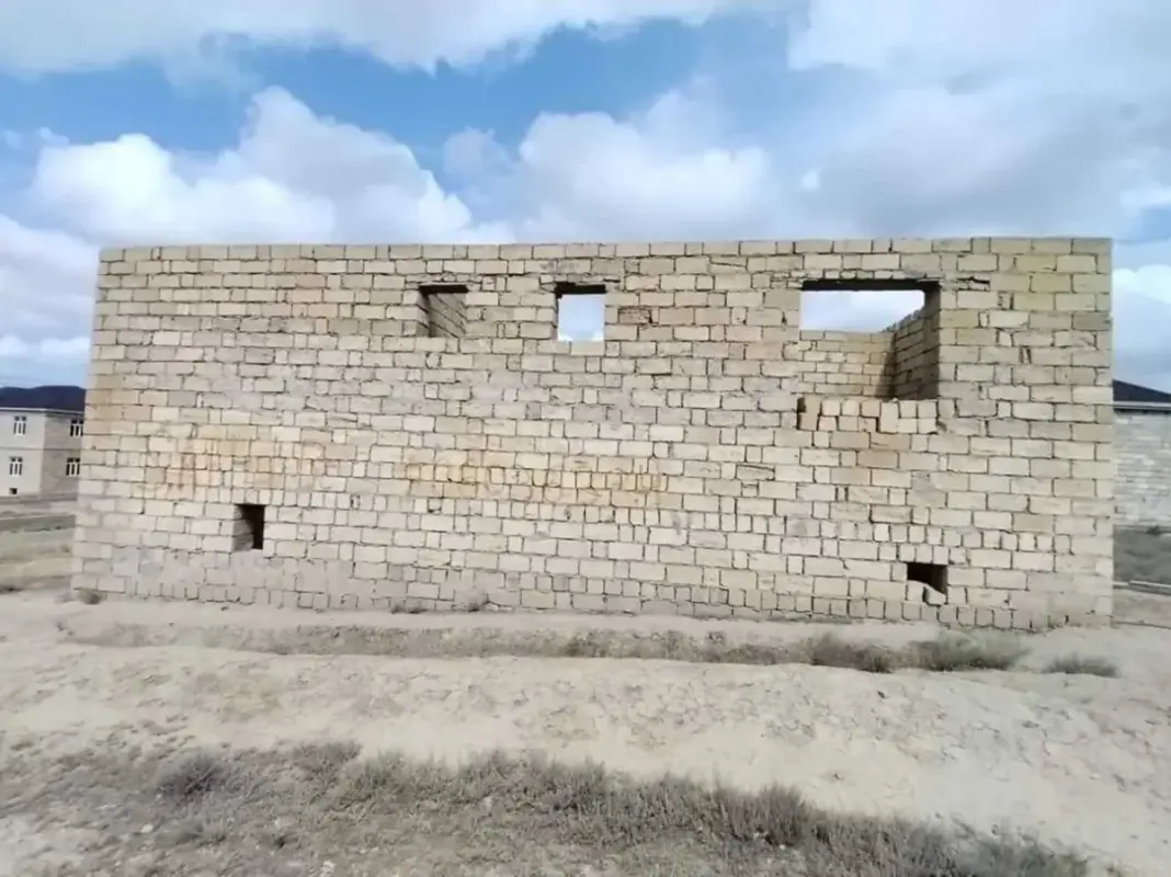 Satılır 3 otaqlı həyət evi 130 m²