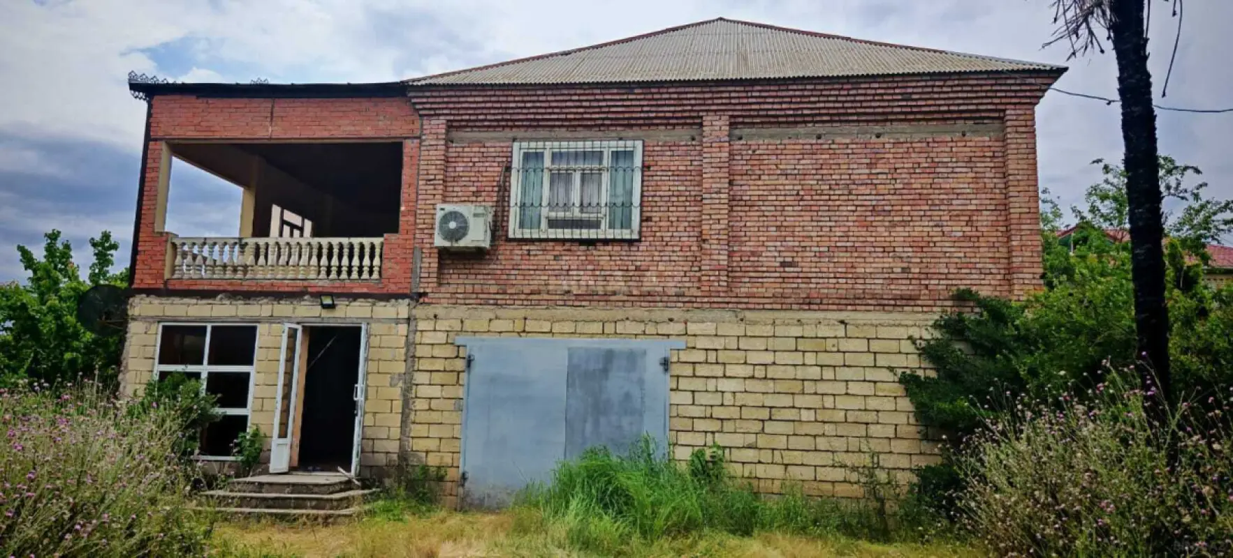 Satılır 5 otaqlı həyət evi 434 m²