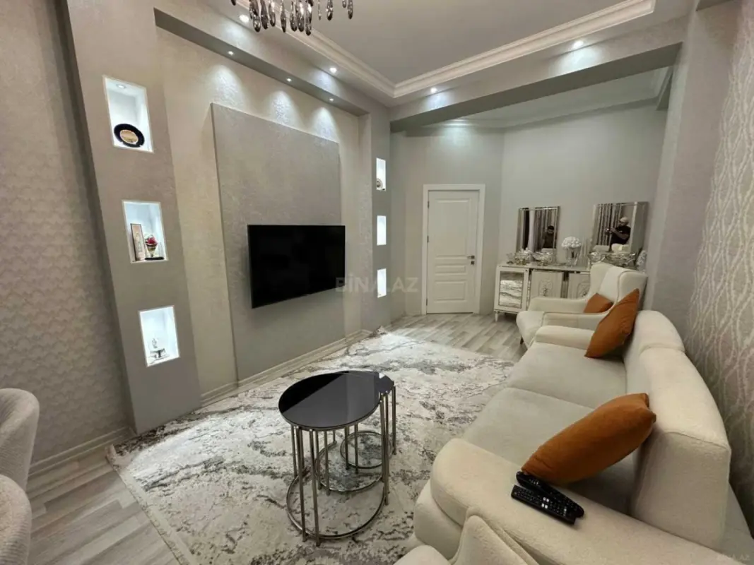 Satılır 3 otaqlı mənzil 110 m²