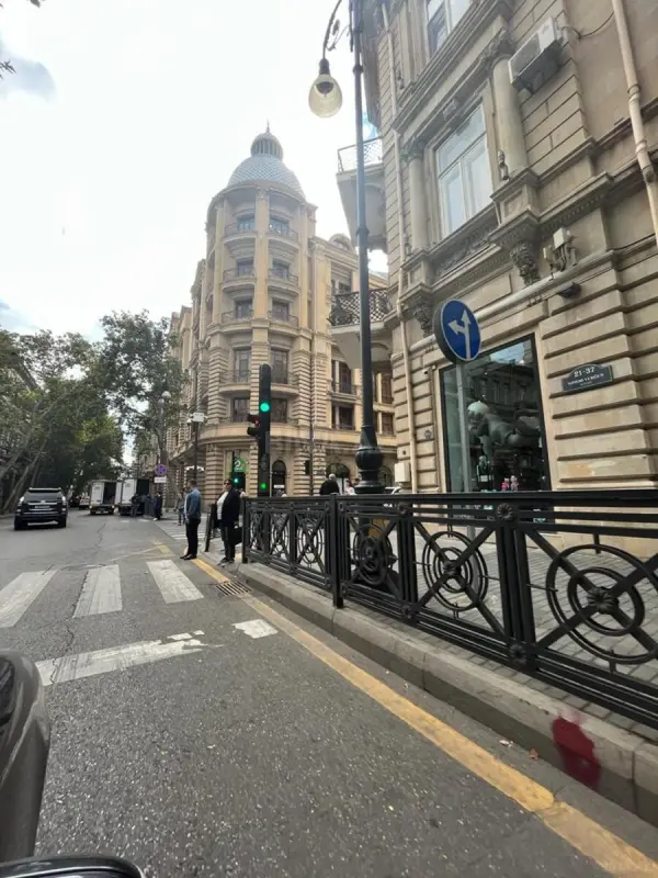 Satılır obyekt 60 m²