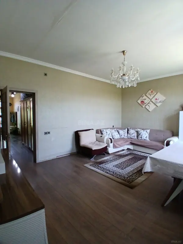 Satılır 4 otaqlı həyət evi 100 m²
