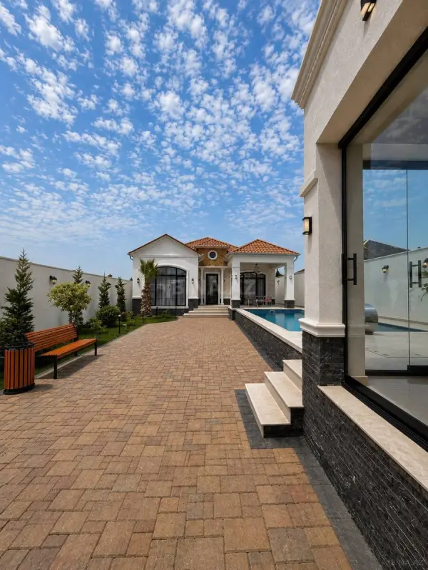 Satılır 5 otaqlı həyət evi 158 m²