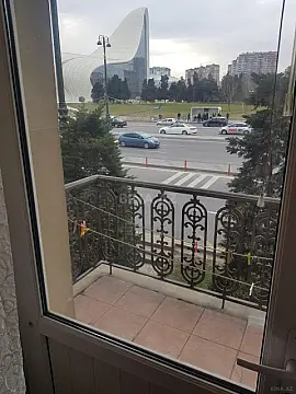 Kirayə verilir 2 otaqlı mənzil 70 m² — Bakı, Nərimanov 2 otaq 70.00 m²