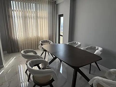 Kirayə verilir 2 otaqlı ofis 81 m² — Bakı 2 otaq 81.00 m²