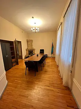 Kirayə verilir 3 otaqlı ofis 80 m² — Bakı 3 otaq 80.00 m²