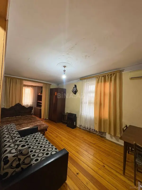Satılır 1 otaqlı mənzil 40 m²