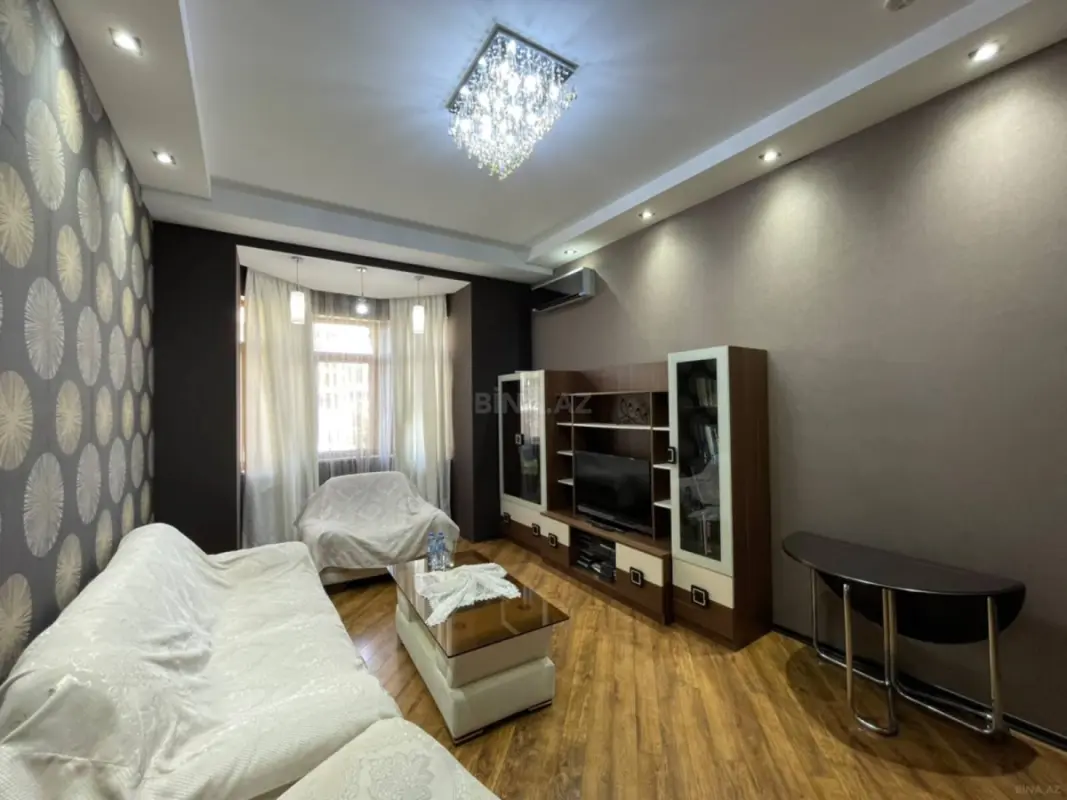 Kirayə verilir 3 otaqlı mənzil 110 m²