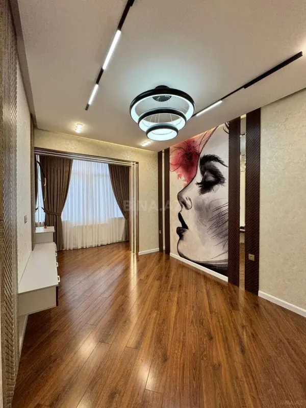 Satılır 2 otaqlı mənzil 84 m²