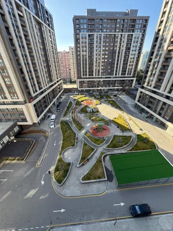 Satılır 2 otaqlı mənzil 68 m²