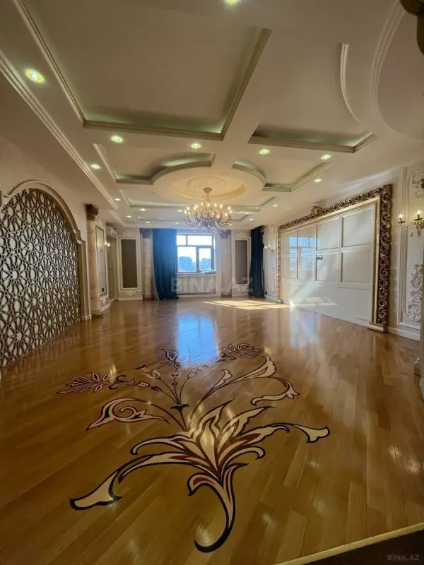 Satılır 4 otaqlı mənzil 225 m²