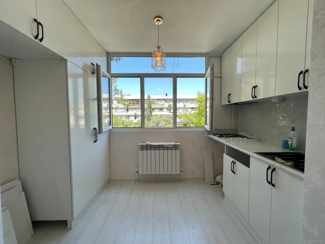 Satılır 4 otaqlı mənzil 90 m²