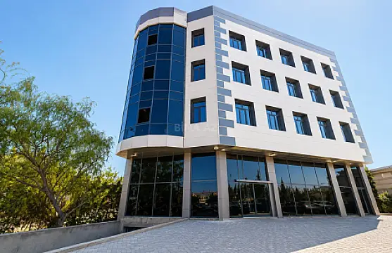 Kirayə verilir obyekt 4000 m² — Bakı, Xətai 4000.00 m²