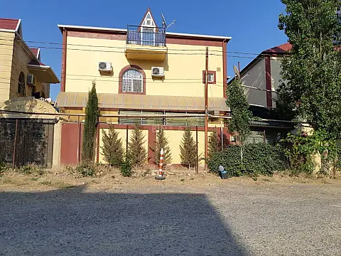 Kirayə verilir 5 otaqlı həyət evi 200 m² — Bakı, Köhnə Günəşli 5 otaq 200.00 m²