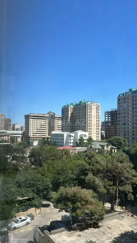 Kirayə verilir 3 otaqlı mənzil 155 m²