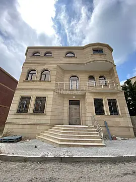 Kirayə verilir obyekt 1000 m² — Bakı 1000.00 m²