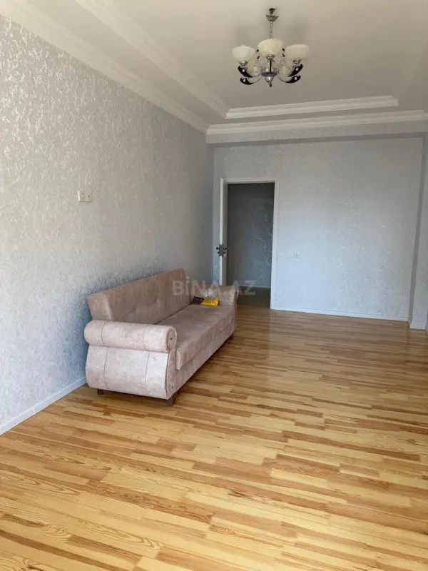 Satılır 2 otaqlı mənzil 67 m²