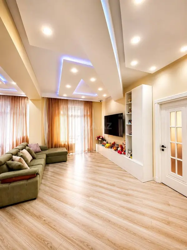 Satılır 3 otaqlı mənzil 108 m²
