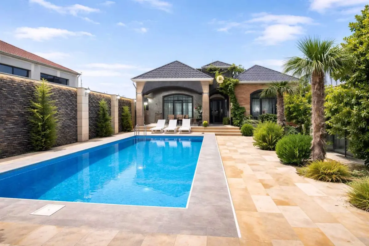Satılır 3 otaqlı həyət evi 200 m²