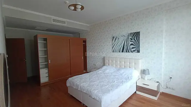 Kirayə verilir 4 otaqlı mənzil 210 m² — Bakı, Nizami 4 otaq 210.00 m²