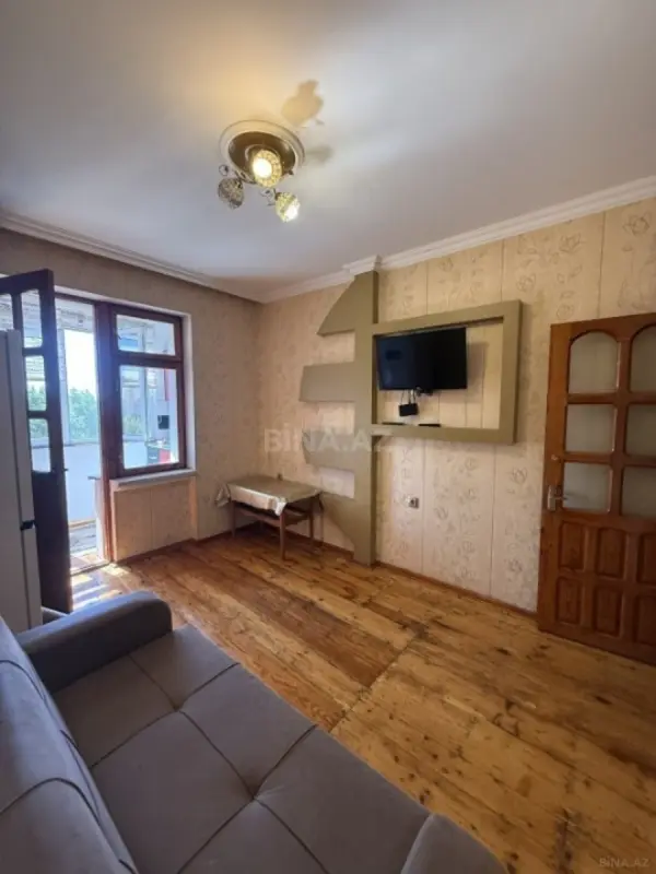 Satılır 3 otaqlı mənzil 72 m²