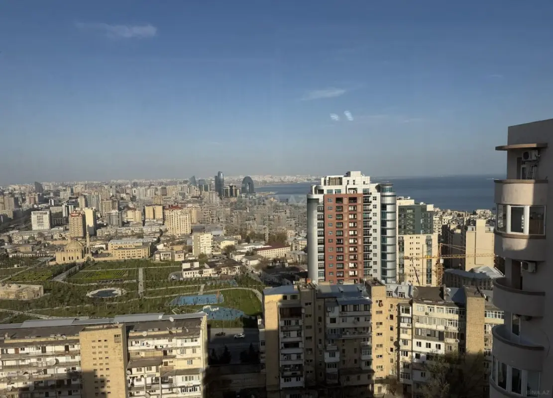 Satılır 2 otaqlı mənzil 75 m²