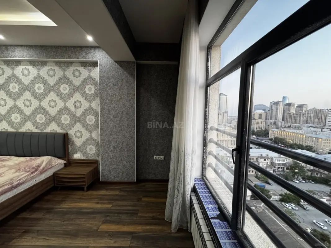 Kirayə verilir 3 otaqlı mənzil 120 m²