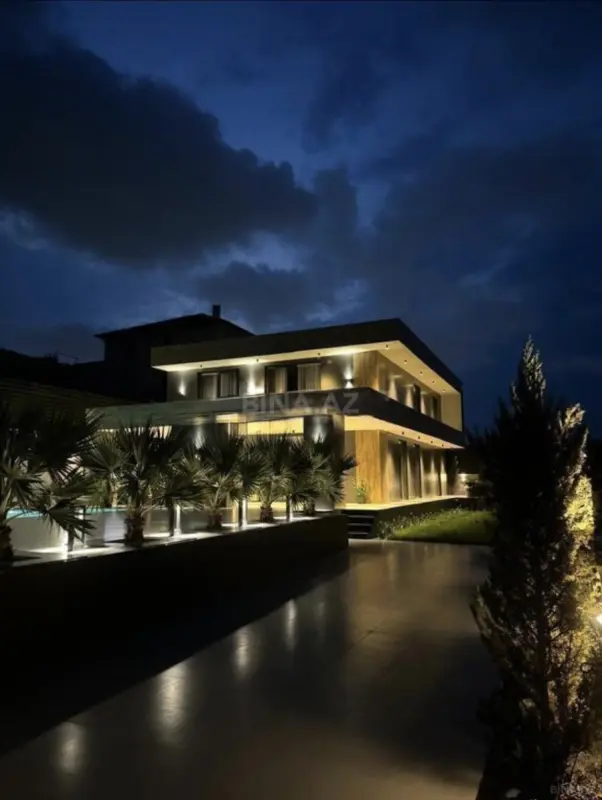 Kirayə verilir 6 otaqlı həyət evi 500 m²