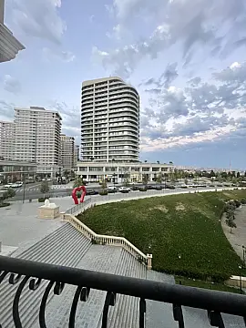 Kirayə verilir 2 otaqlı mənzil 65 m² — Bakı 2 otaq 65.00 m²