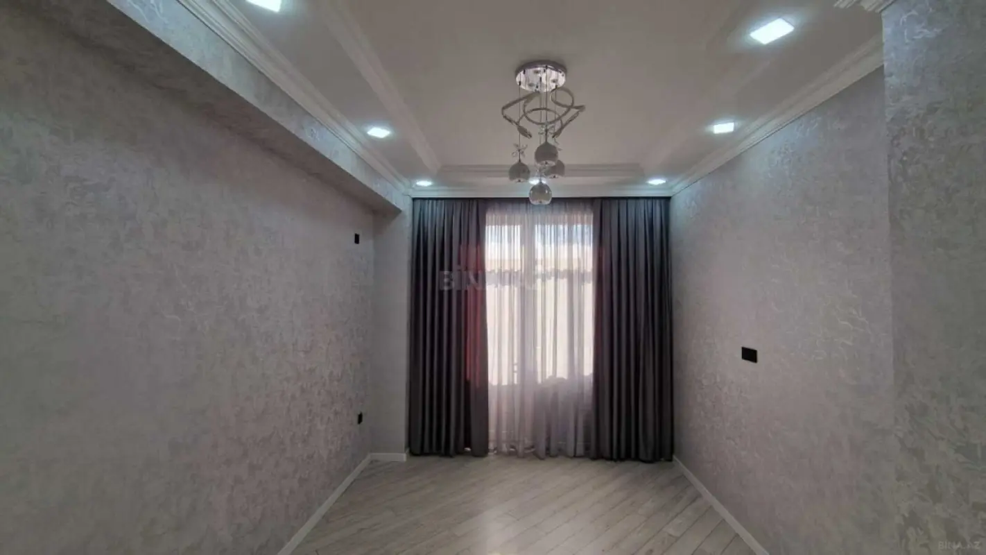 Satılır 3 otaqlı mənzil 95 m²