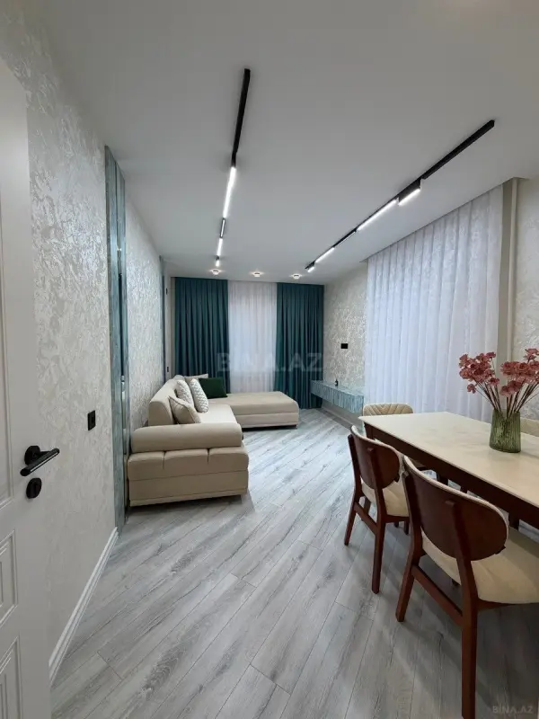 Satılır 2 otaqlı mənzil 65 m²