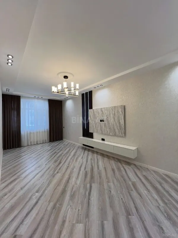 Satılır 3 otaqlı mənzil 106 m²