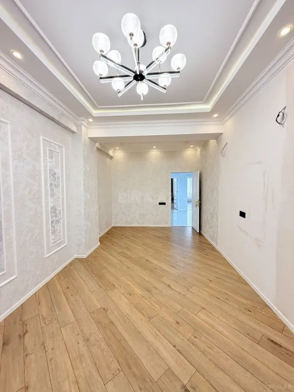 Satılır 3 otaqlı mənzil 110 m²