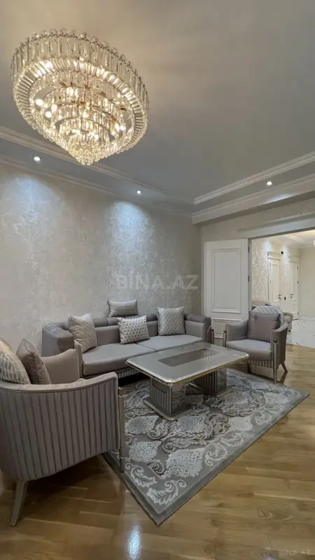 Satılır 3 otaqlı mənzil 120 m²
