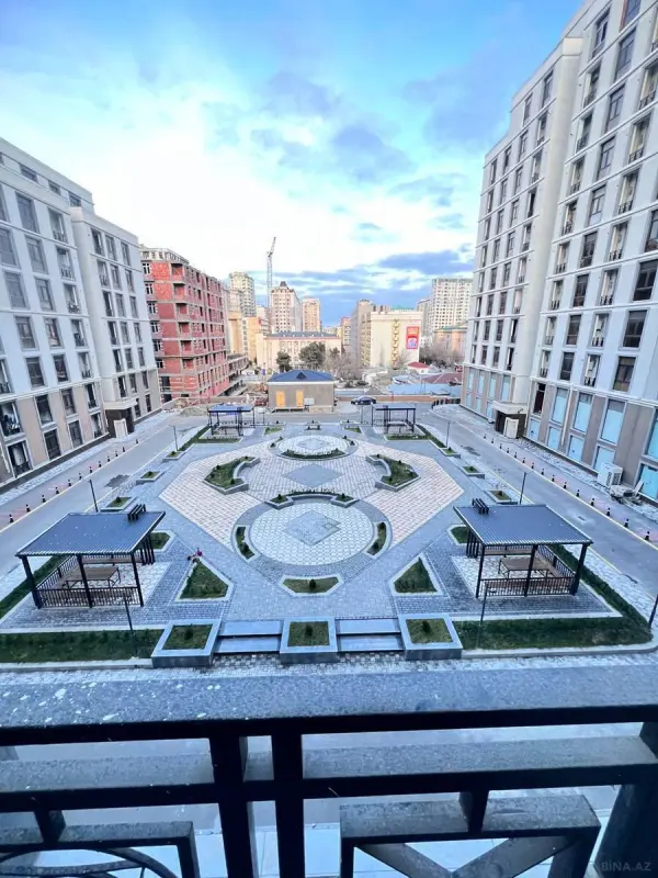 Satılır 3 otaqlı mənzil 104 m²