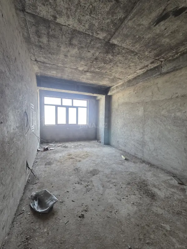 Satılır 2 otaqlı mənzil 61 m²