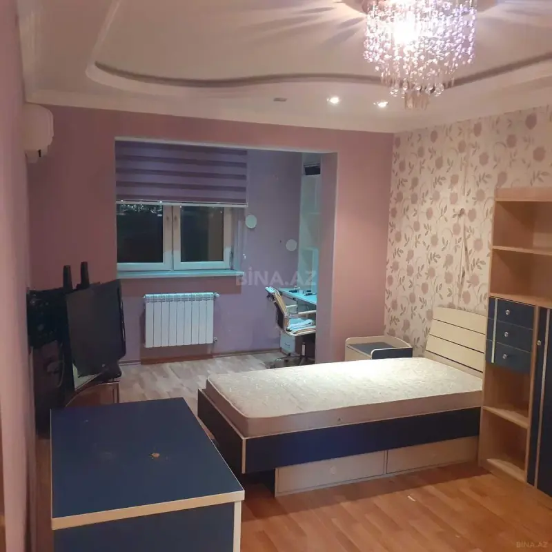 Satılır 4 otaqlı mənzil 105 m²