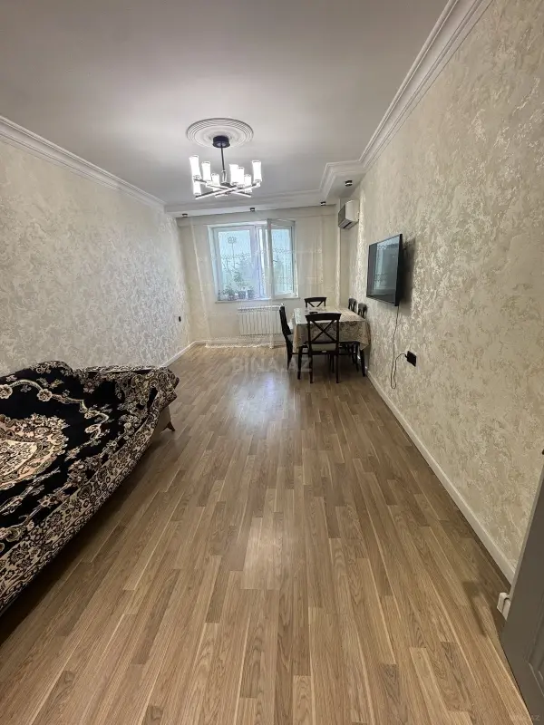 Satılır 3 otaqlı mənzil 82 m²