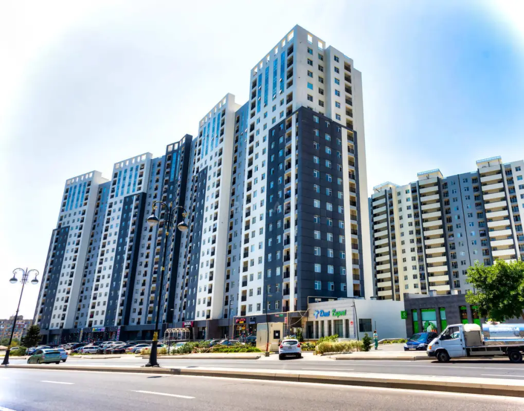 Satılır 3 otaqlı mənzil 96 m²