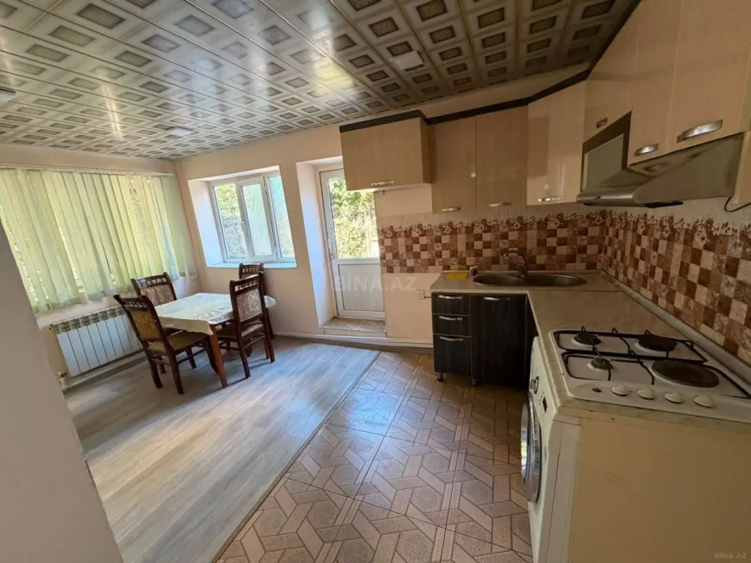 Satılır 2 otaqlı həyət evi 60 m²
