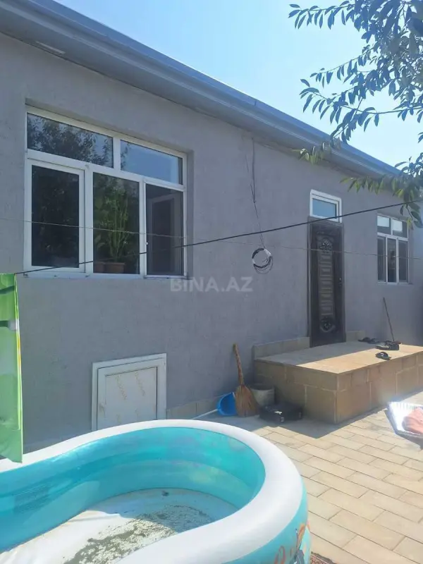 Satılır 4 otaqlı həyət evi 100 m²