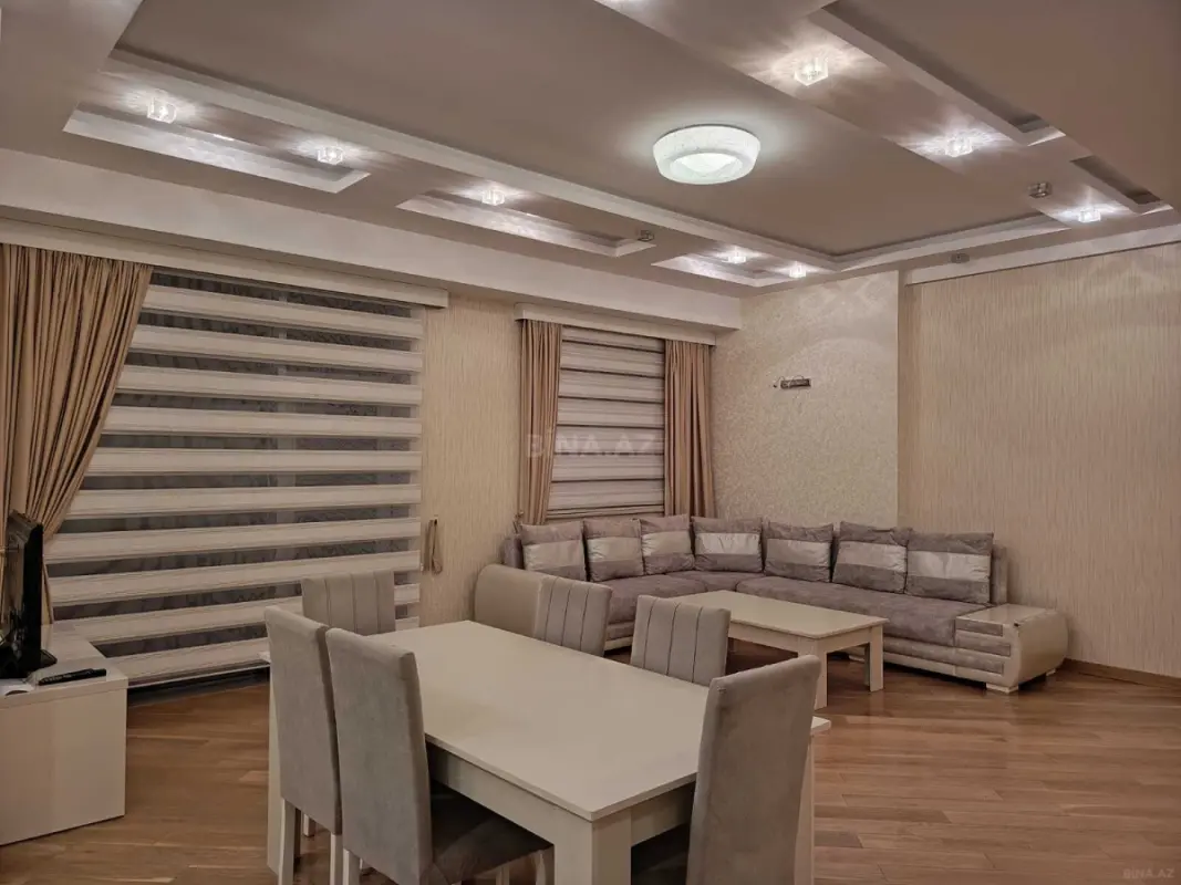 Kirayə verilir 3 otaqlı mənzil 150 m²