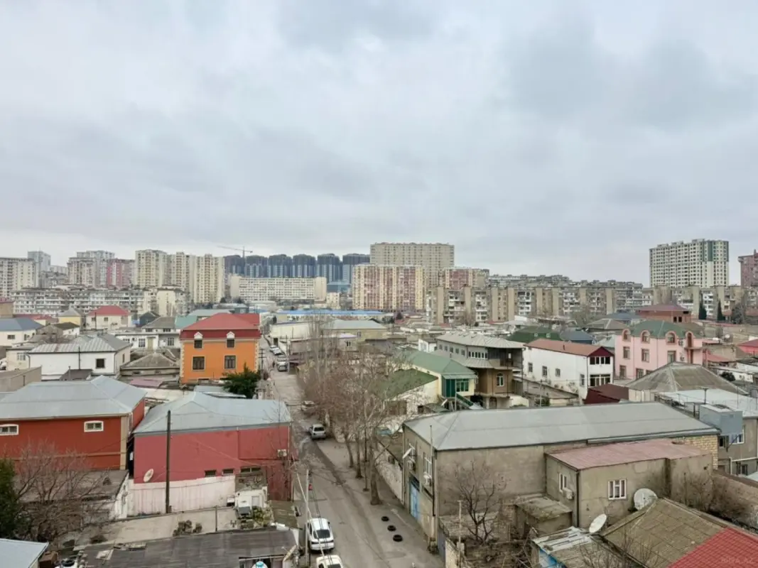 Satılır 4 otaqlı mənzil 155 m²