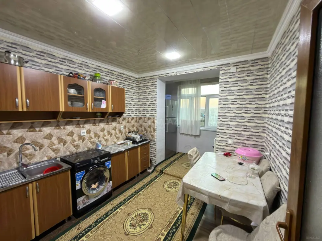 Satılır 5 otaqlı mənzil 110 m²